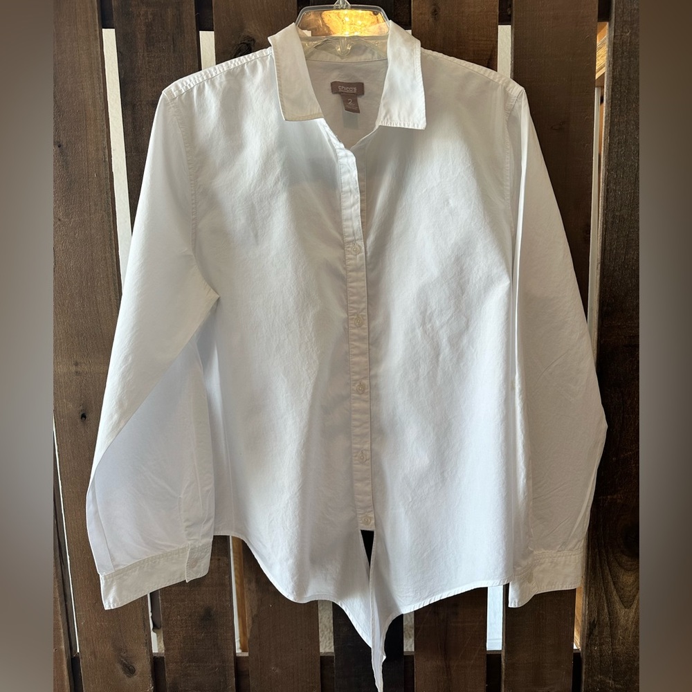 Chico’s size 2(m) white button up